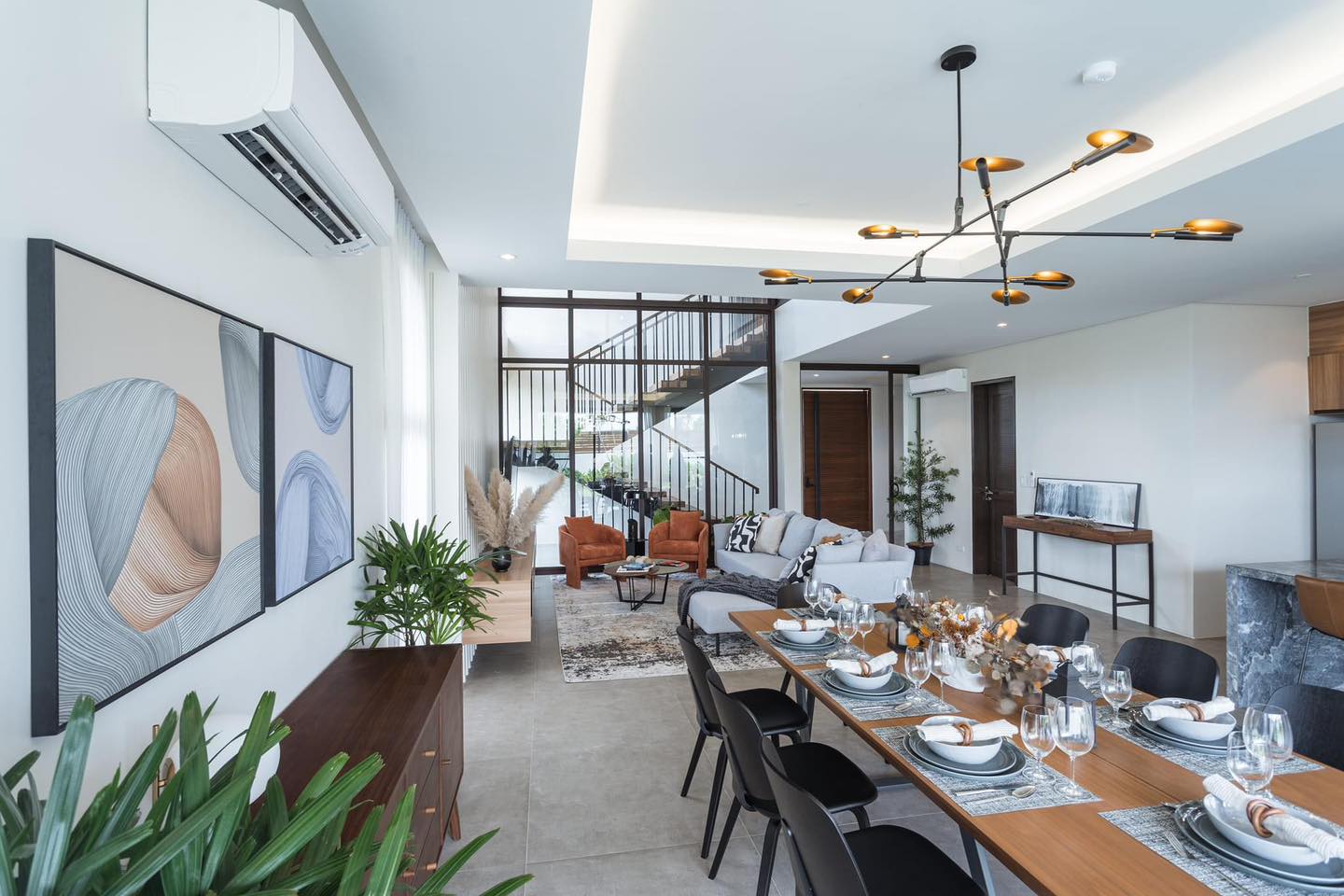 Trava Greenfield City Sta.Rosa Laguna